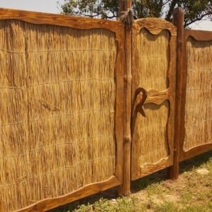 забор из камыша